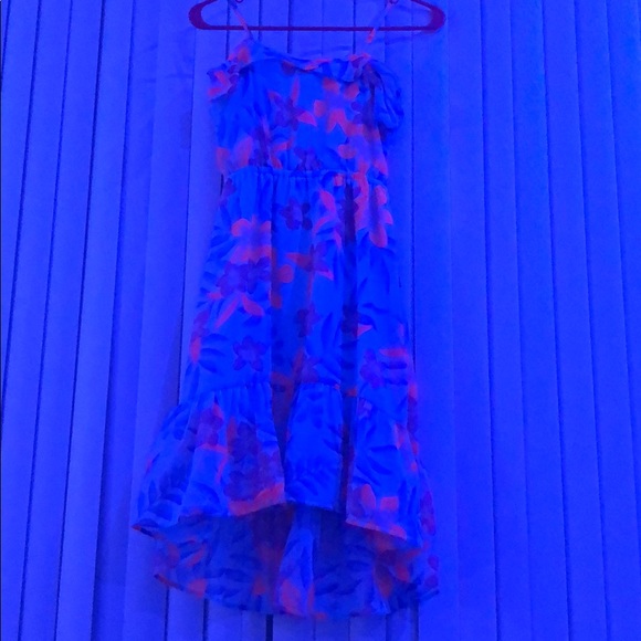 Second picture is how it looks in blue light - Picture 2 of 2